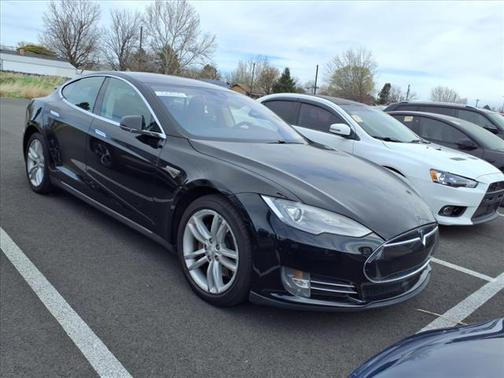 2015 Tesla Model S 85