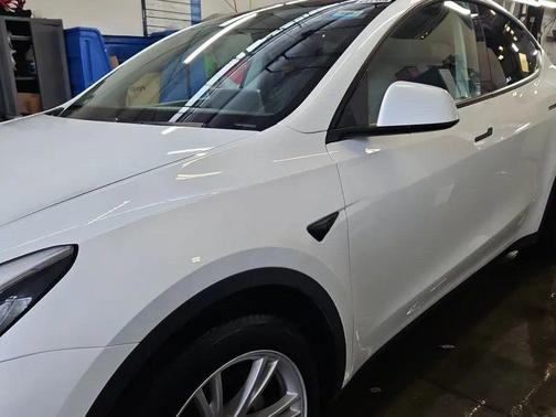 Pearl White Multi-Coat 2020 Tesla Model Y Long Range Dual Motor All-Wheel Drive