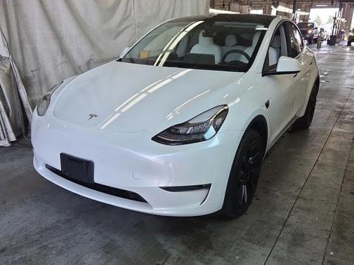Pearl White Multi-Coat 2023 Tesla Model Y Long Range Dual Motor All-Wheel Drive