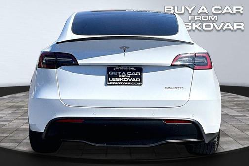 Pearl White Multi-Coat 2022 Tesla Model Y Performance Dual Motor All-Wheel Drive