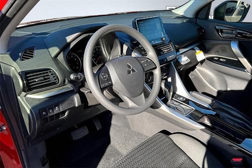 2025 Mitsubishi Eclipse Cross LE
