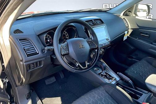 2025 Mitsubishi Outlander Sport 2.0 LE