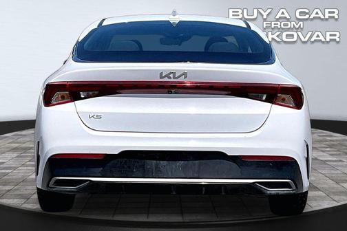 Glacial White Pearl 2023 Kia K5 LXS