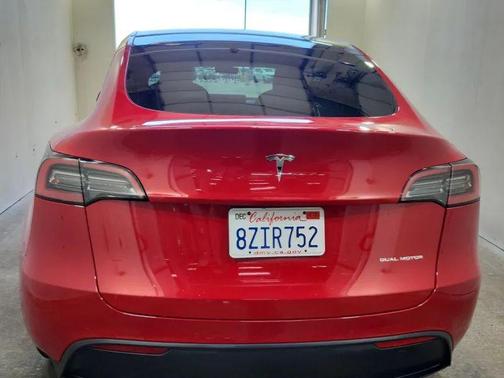 Red Multi-Coat 2022 Tesla Model Y Long Range Dual Motor All-Wheel Drive