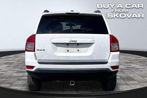 Bright White Clearcoat 2012 Jeep Compass Sport