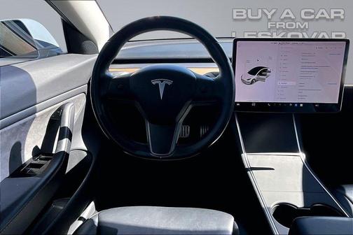 Pearl White Multi-Coat 2018 Tesla Model 3 Performance