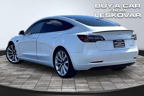 Pearl White Multi-Coat 2018 Tesla Model 3 Performance