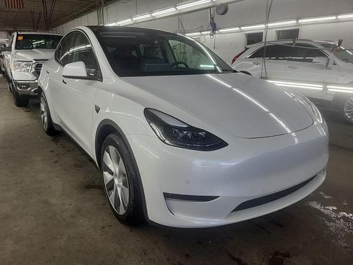 2021 Tesla Model Y Long Range Dual Motor All-Wheel Drive