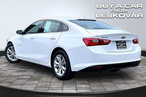 Summit White 2023 Chevrolet Malibu FWD 1LT