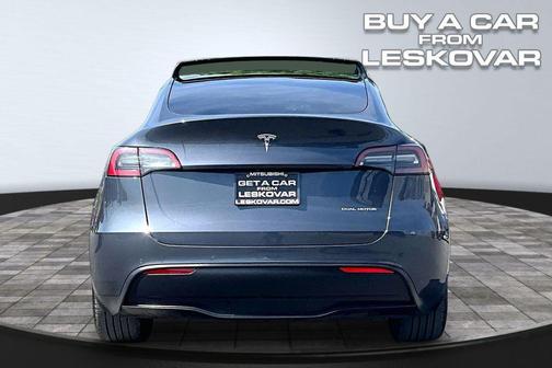 Midnight Silver Metallic 2022 Tesla Model Y Long Range Dual Motor All-Wheel Drive