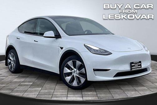 Pearl White Multi-Coat 2022 Tesla Model Y Long Range Dual Motor All-Wheel Drive