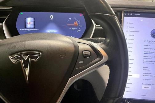 2016 Tesla Model S 70D
