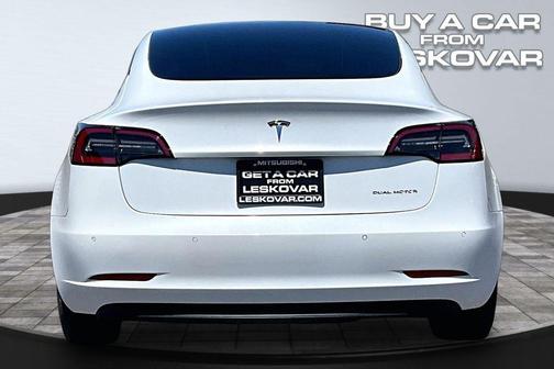 Pearl White Multi-Coat 2022 Tesla Model 3 Long Range