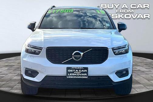 2019 Volvo XC40 T5 R-Design