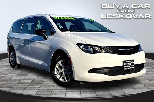 2024 Chrysler Voyager LX