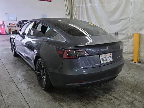 Midnight Silver Metallic 2022 Tesla Model 3 Performance