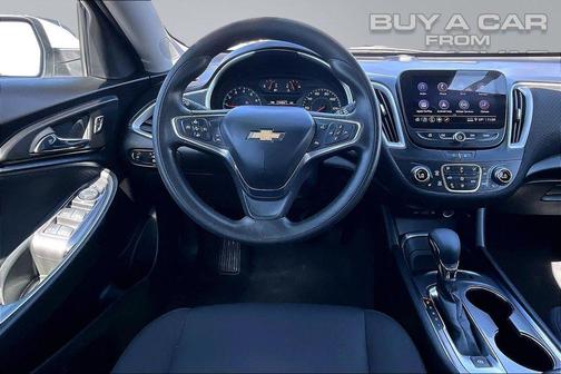 Summit White 2023 Chevrolet Malibu FWD 1LT
