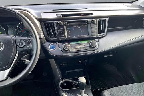 2018 Toyota RAV4 Hybrid XLE