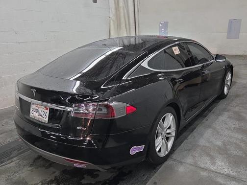2016 Tesla Model S 90D