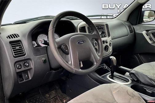 2005 Ford Escape XLT