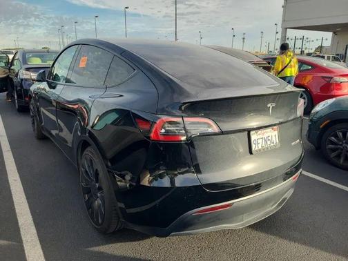 2023 Tesla Model Y Performance Dual Motor All-Wheel Drive