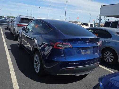 Deep Blue Metallic 2023 Tesla Model Y Long Range Dual Motor All-Wheel Drive