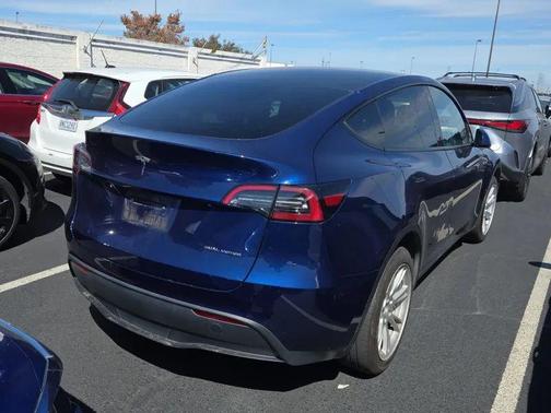 Deep Blue Metallic 2023 Tesla Model Y Long Range Dual Motor All-Wheel Drive