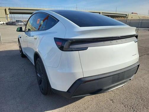 2026 Tesla Model Y Premium All-Wheel Drive
