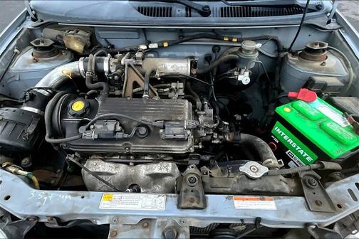 2001 Suzuki Swift GL