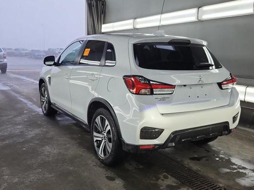 2024 Mitsubishi Outlander Sport SE