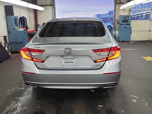 2020 Honda Accord Touring 2.0T