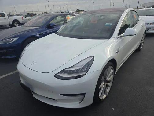 Pearl White Multi-Coat 2018 Tesla Model 3 Performance