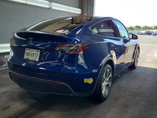 Deep Blue Metallic 2022 Tesla Model Y Long Range Dual Motor All-Wheel Drive
