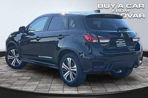 Labrador Black Pearl 2027 Mitsubishi Outlander Sport 2.0 ES