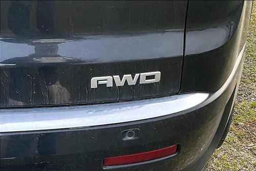 2011 GMC Acadia Denali