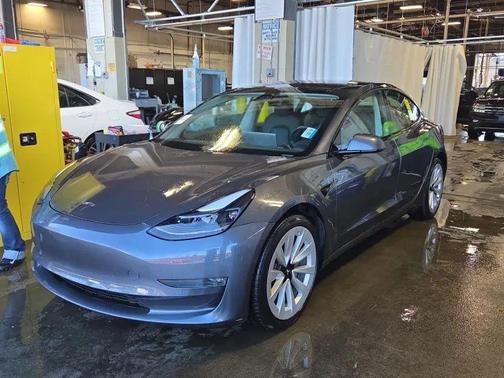 Midnight Silver Metallic 2021 Tesla Model 3 Long Range