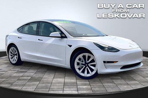 Pearl White Multi-Coat 2022 Tesla Model 3 Long Range