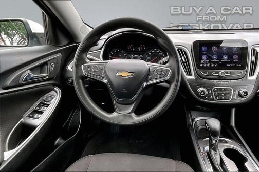 Summit White 2023 Chevrolet Malibu FWD 1LT