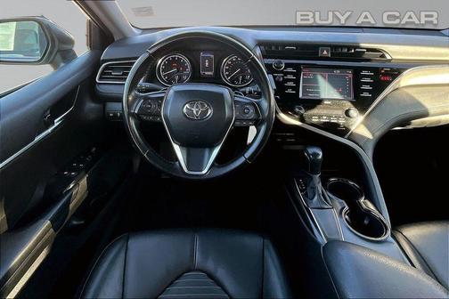 2020 Toyota Camry SE