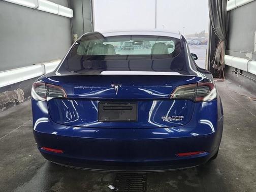2020 Tesla Model 3 Performance