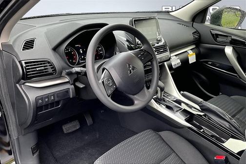 2025 Mitsubishi Eclipse Cross LE