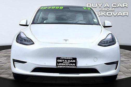 Pearl White Multi-Coat 2022 Tesla Model Y Long Range Dual Motor All-Wheel Drive