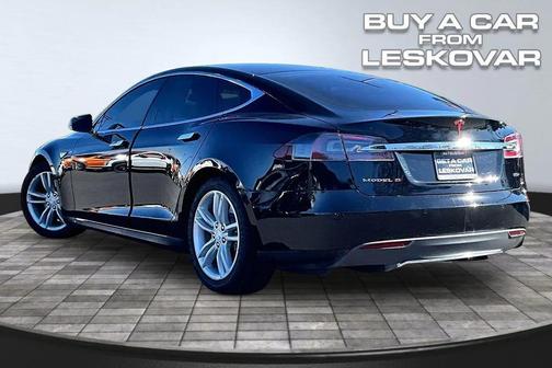 2015 Tesla Model S 90D