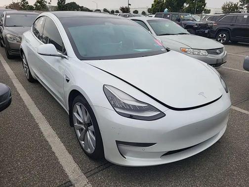 Pearl White Multi-Coat 2020 Tesla Model 3 Long Range