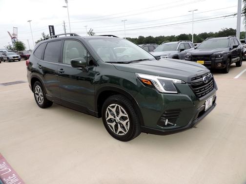 Green 2023 Subaru Forester Premium