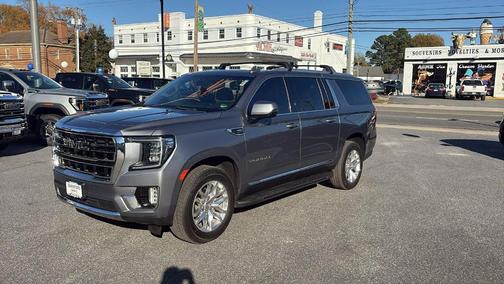 2022 GMC Yukon XL SLT
