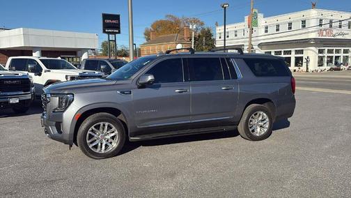 2022 GMC Yukon XL SLT
