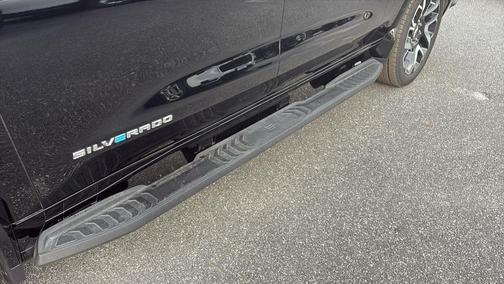 2025 Chevrolet Silverado EV RST