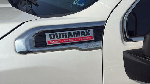 White Frost Tri-Coat 2023 GMC Sierra 2500 Denali