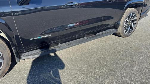 2025 Chevrolet Silverado EV RST